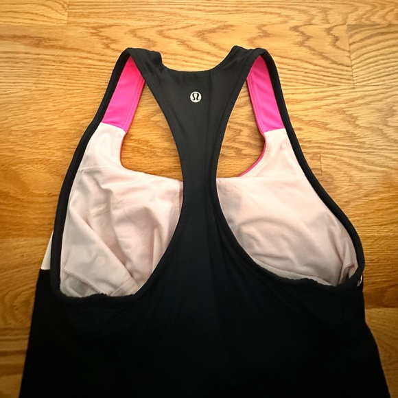 Lululemon NWOT Cardio Kick Tank (8) - Picture 4 of 16